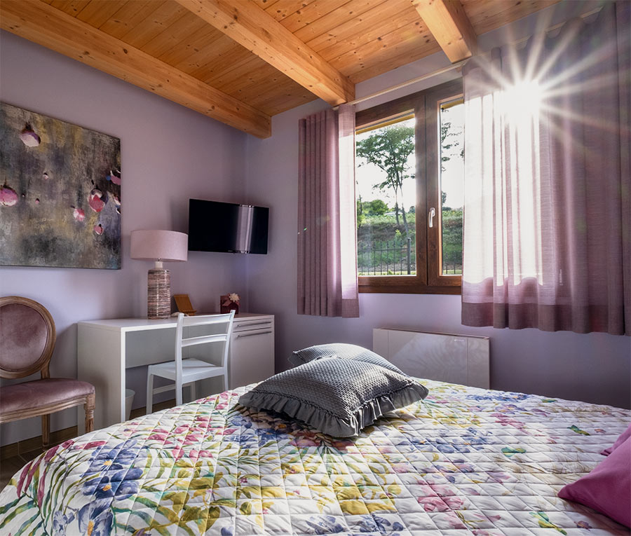 Fonte Oblita Bed and Breakfast a Macerata offre tre ampie camere con bagno privato al loro interno, climatizzatore e wi-fi